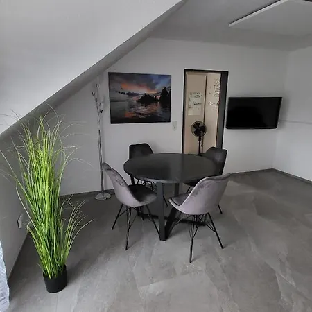 Ferienwohnung Iris Apartment *